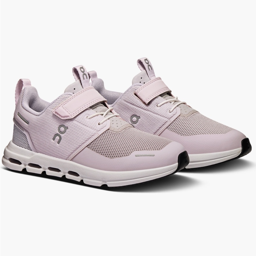 On Cloud Play Kids’ Running Shoes Sneakers Orchid White Size 13 NIB